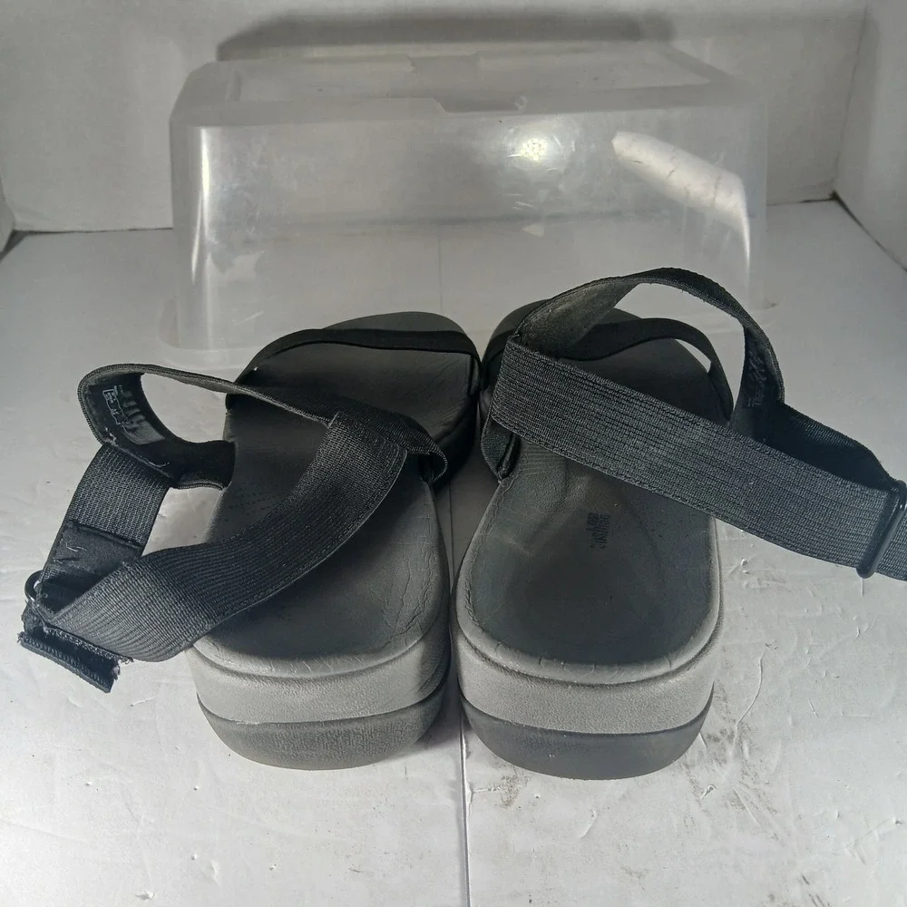 Clarks Cloudstepper Arla Wedge Sandals 9.5 Black Sporty Comfort Strappy Platform